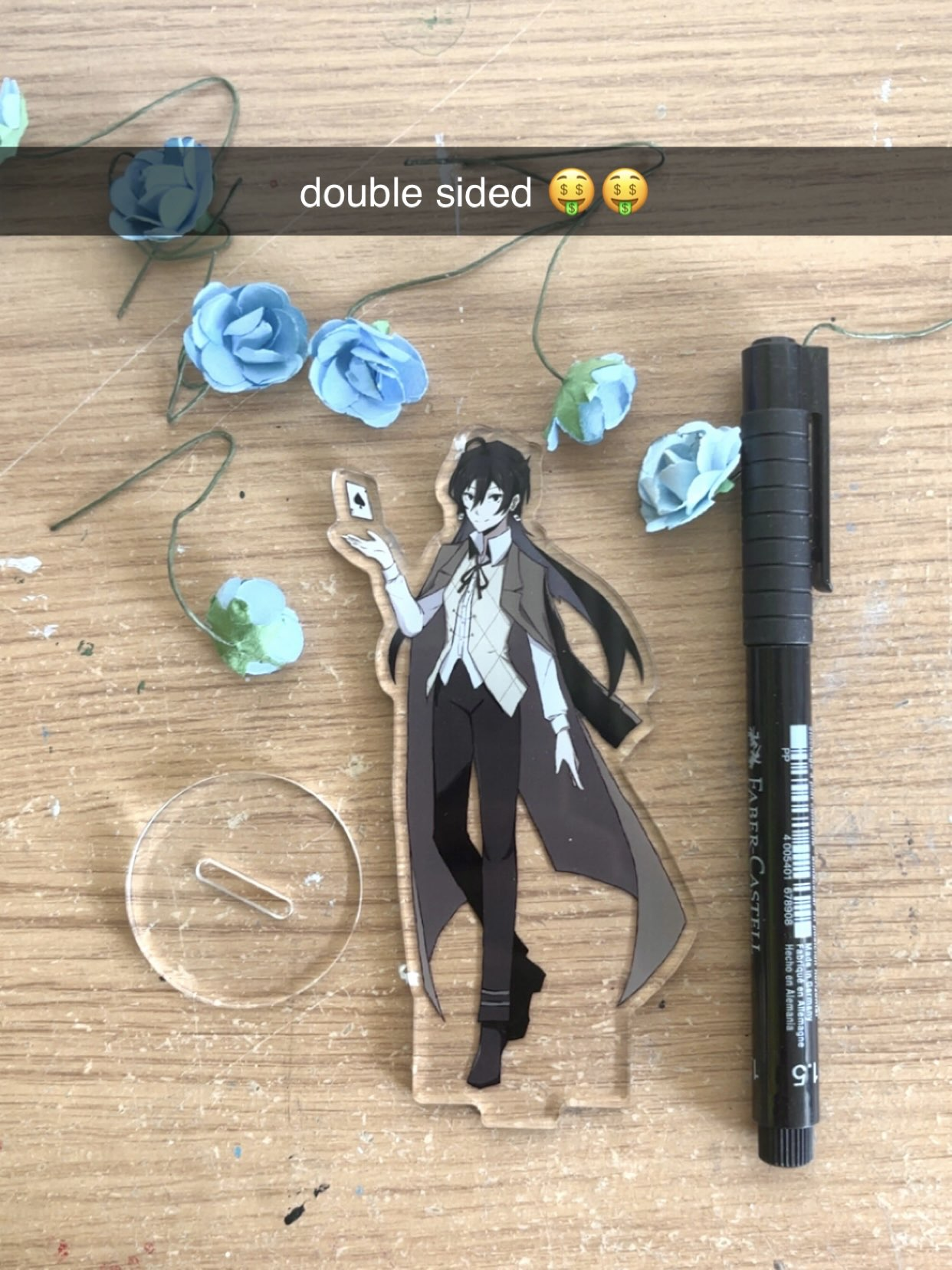 ♠️ KIYUMI ACRYLIC STAND